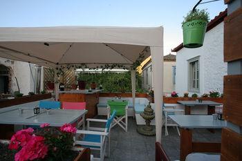 Mastoris Mansion