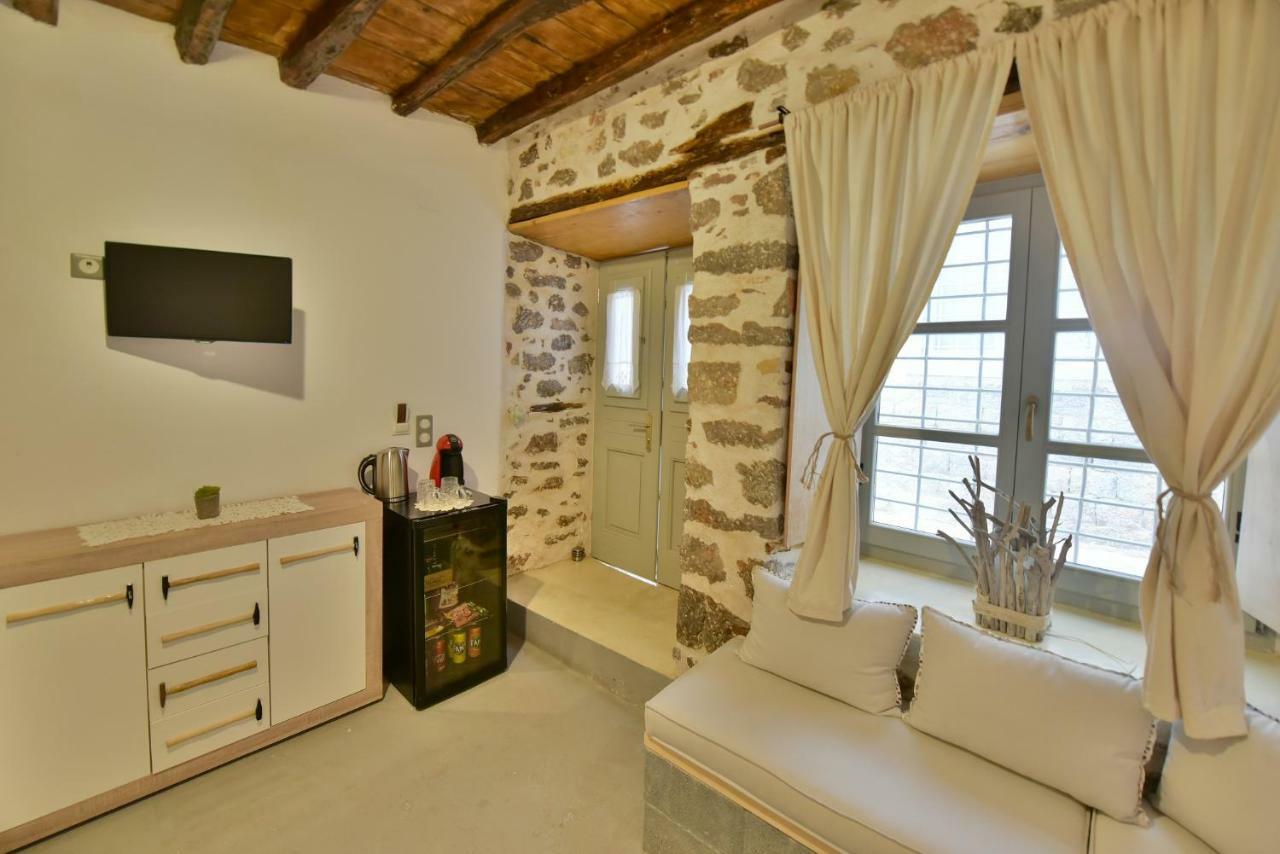 Mastoris Mansion